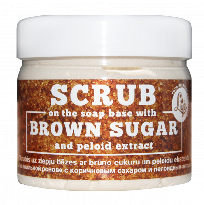 Scrub on the soap base with brown sugar and peloid extract